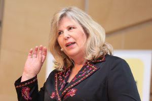Networking-Expertin Monika Scheddin bei Frauen u(U)Unternehmen